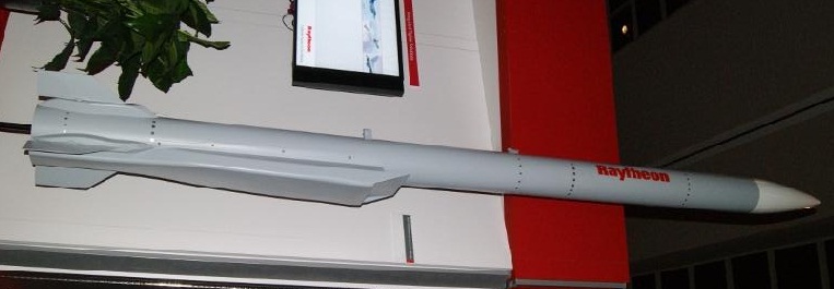 A Raytheon revelou um modelo do novo míssil ar-ar para o programa DRADM